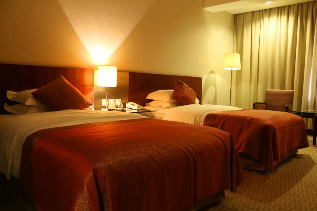Jinling Jingyuan Plaza Hotel Nanjing  Exterior photo